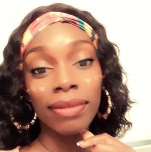 Meet your Posher, Veronica